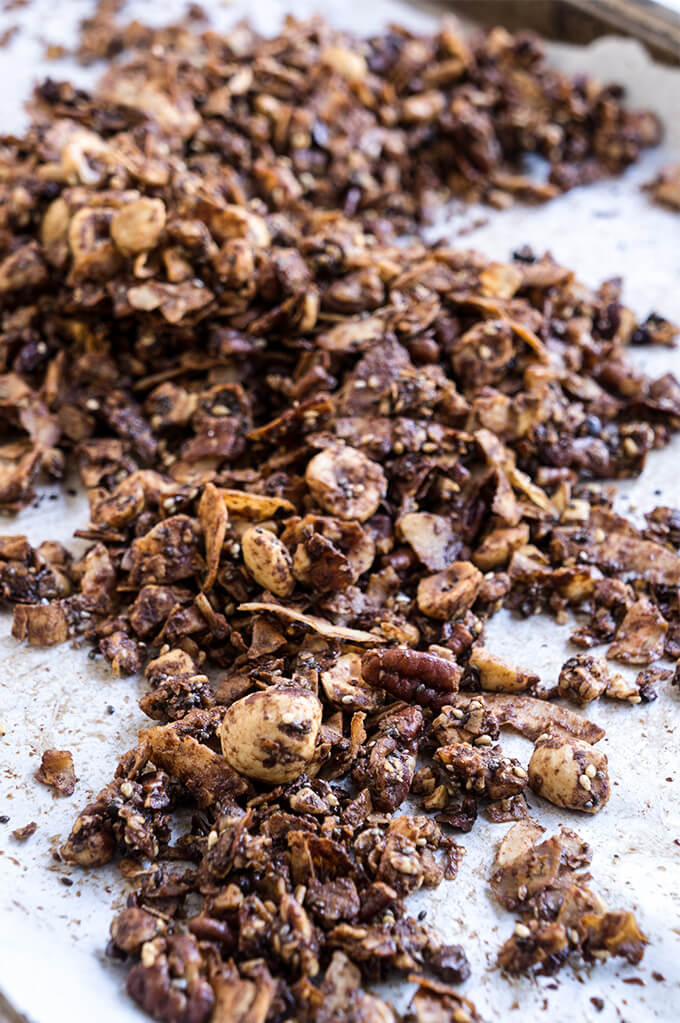Dark Chocolate Granola - nutty, crunchy, and full of addictive hazelnut-chocolate flavors, gluten free and vegan too. | www.viktoriastable.com
