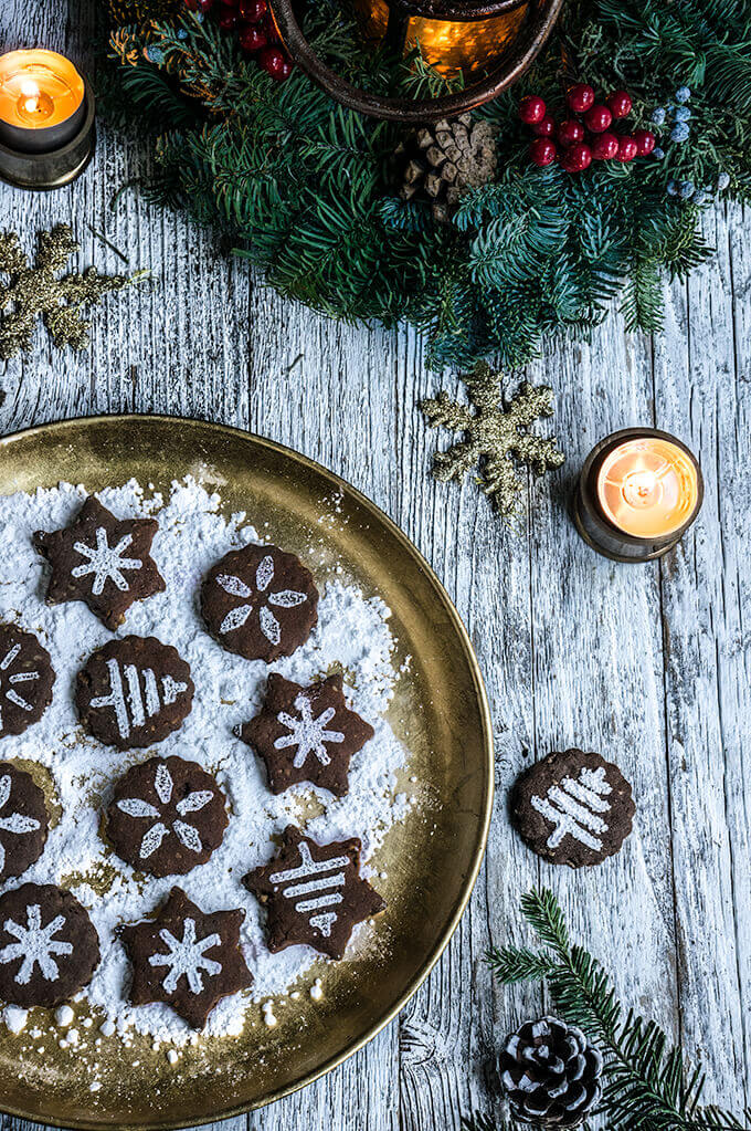 Mexican chocolate shortbread cookies - enriched with dark chocolate, and flavored with spicy cinnamon, and hot cayenne pepper, they are the perfect, melt-in-your-mouth crumbly morsel that has both an intense chocolaty flavor, and warmth and heat from the spices.| www.viktoriastable.com