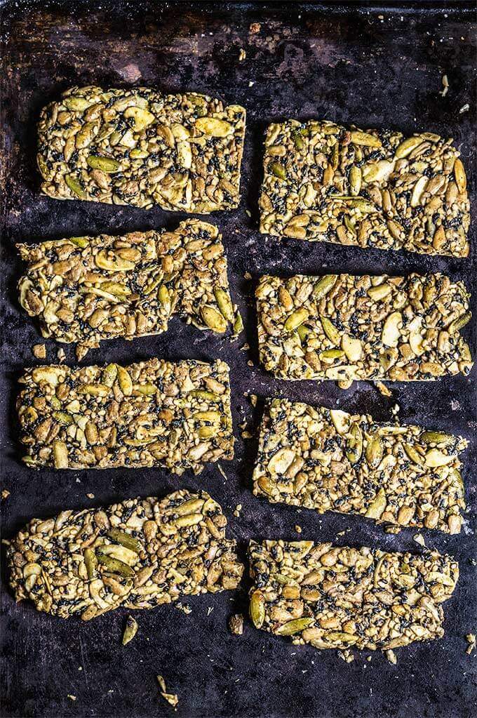 Savory sunflower seed bars - these crunchy, salty snack bars, are sugar-free, fluten-free, and totally addicting! | www.viktoriastable.com