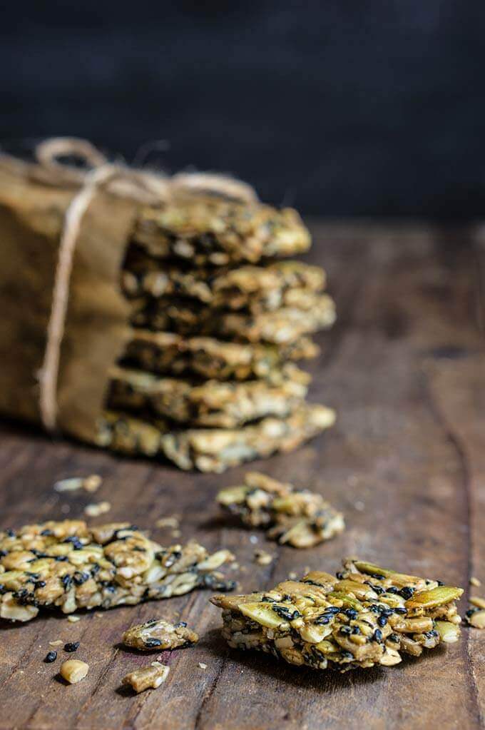 Savory sunflower seed bars - these crunchy, salty snack bars, are sugar-free, fluten-free, and totally addicting! | www.viktoriastable.com