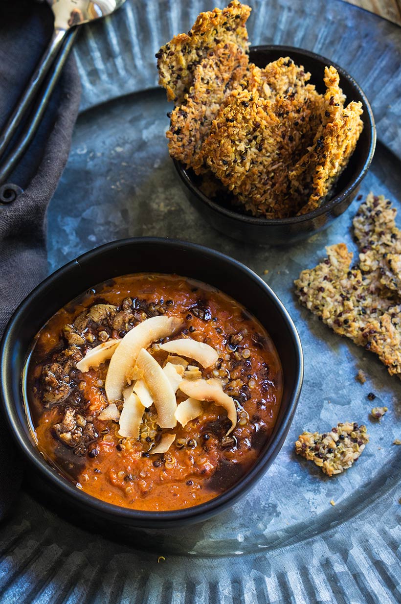 Roasted tomato coconut quinoa soup | www.viktoriastable.com