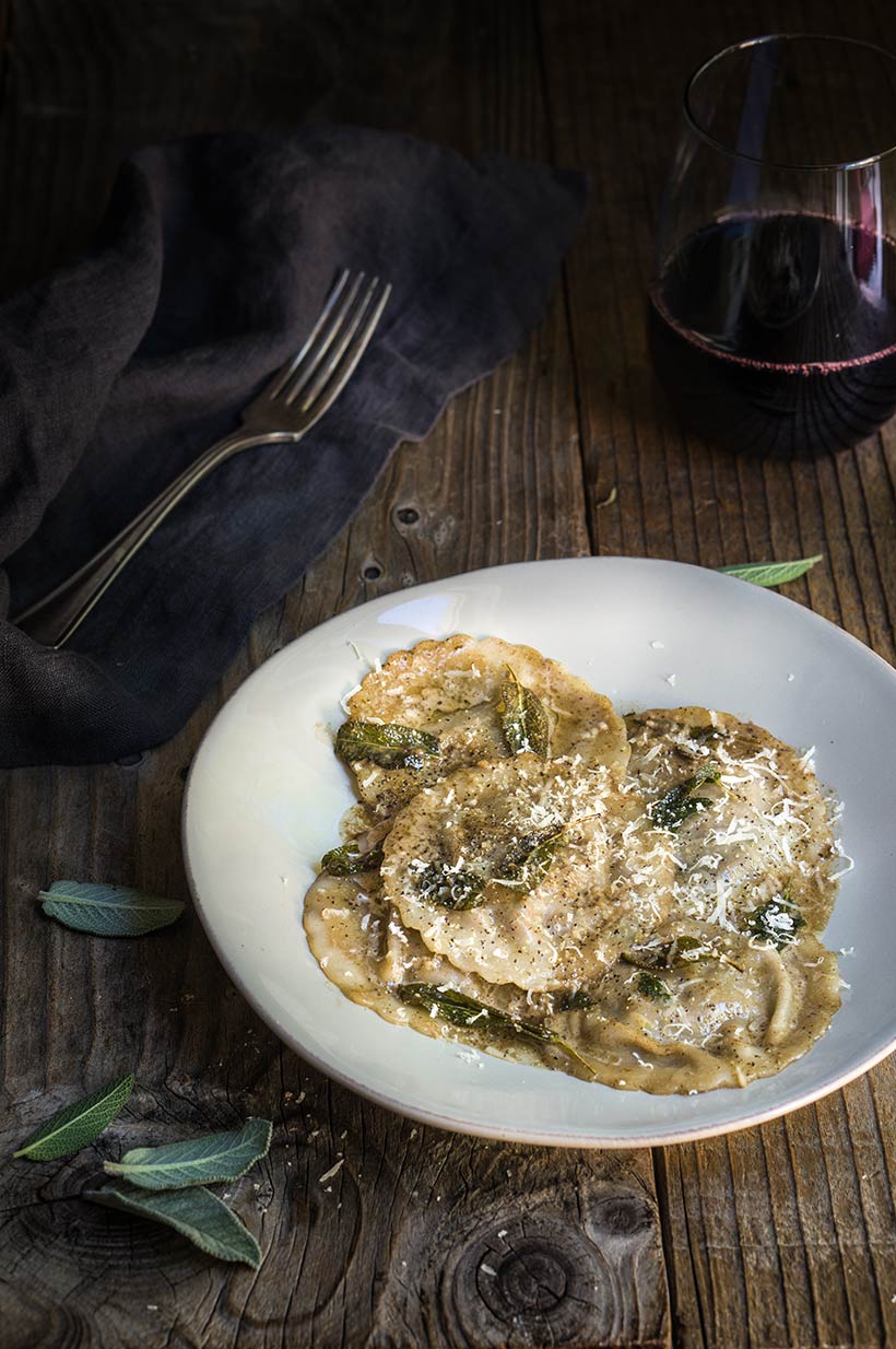 Mushroom pesto ravioli with sage butter sauce | www.viktoriastable.com
