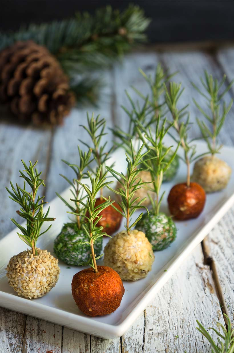Cheese truffles | www.viktoriastable.com