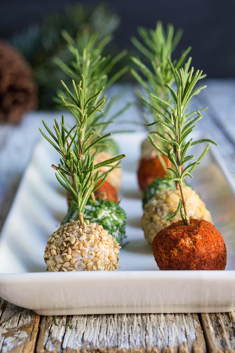 Cheese truffles | www.viktoriastable.com
