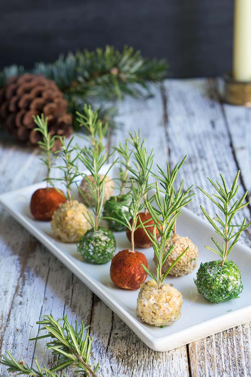 Cheese truffles | www.viktoriastable.com