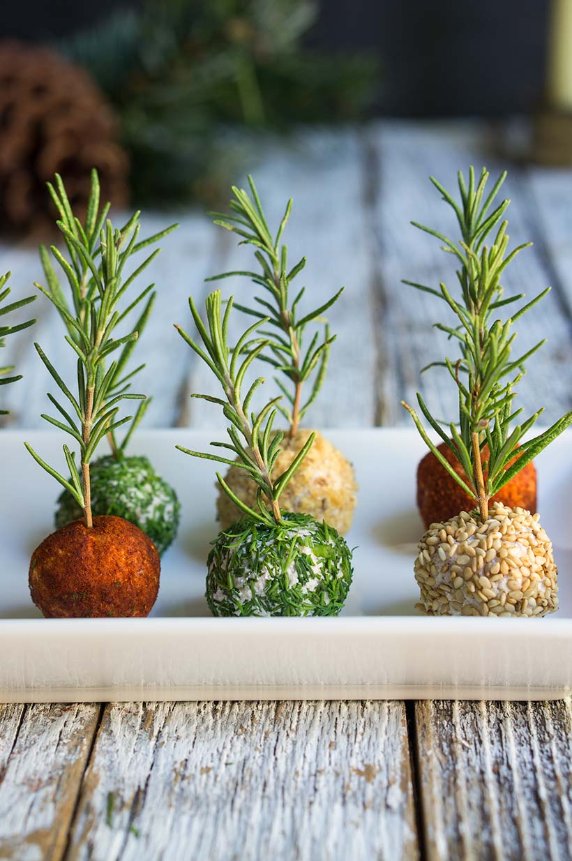 Cheese truffles | www.viktoriastable.com